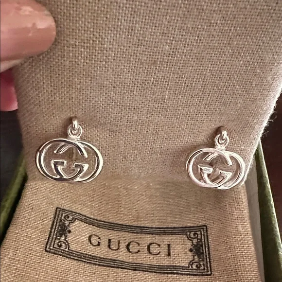 NWT Gucci interlocking GG sterling silver earrings with pouch and box